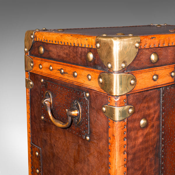 Pair of Vintage Military Campaign Cases, English, Leather, Luggage, Nightstands