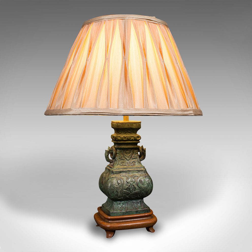 Vintage bronze lamp deals