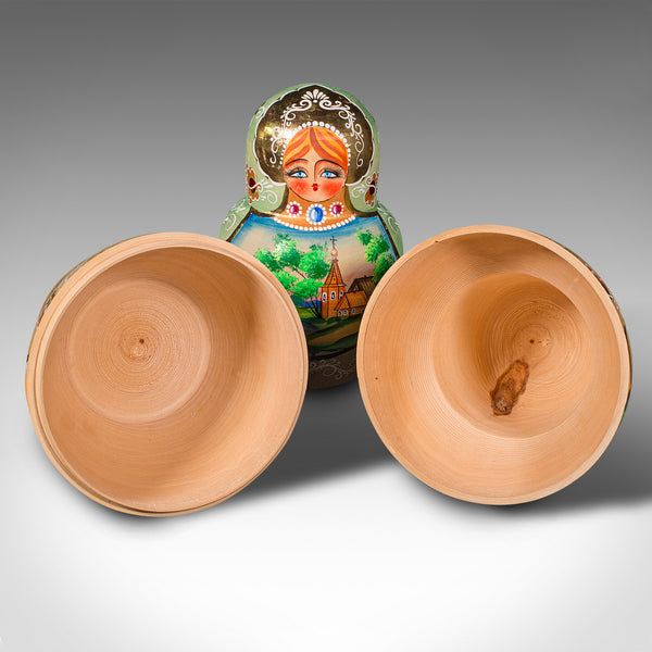 Vintage Nesting Doll, Continental, Handpainted, 20 piece Matryoshka Set, Decor