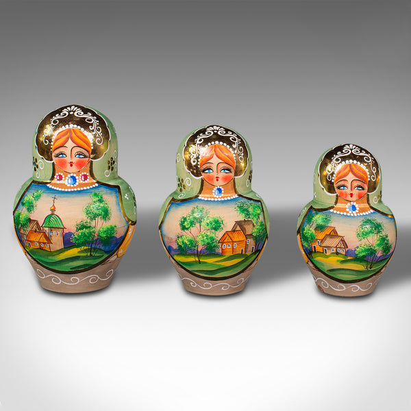 Vintage Nesting Doll, Continental, Handpainted, 20 piece Matryoshka Set, Decor