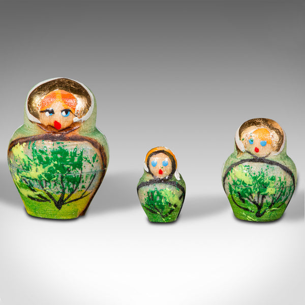 Vintage Nesting Doll, Continental, Handpainted, 20 piece Matryoshka Set, Decor