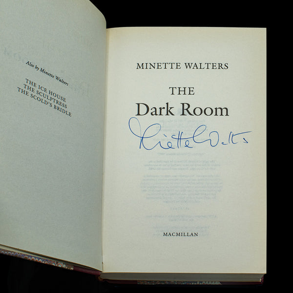 Set Of 6 First Edition Novels by Minette Walters, Signed, English, Hard Bound