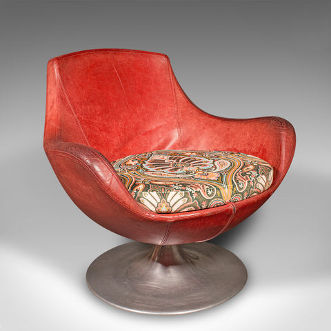 Vintage Swivel Tub Chair, Italian Leather Lounge Seat, Late 20th Century, C.1970