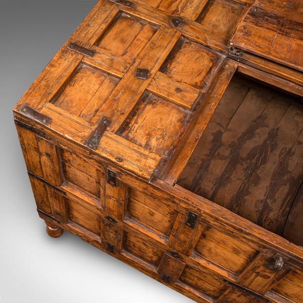 Vintage Storage Chest, Indian Pine Pithara Trunk, Colonial Revival, Coffee Table