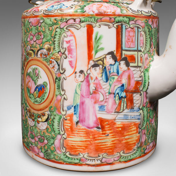 Antique Famille Rose Teapot, Oriental, Ceramic Chá Pot, Wicker Case, Circa 1920