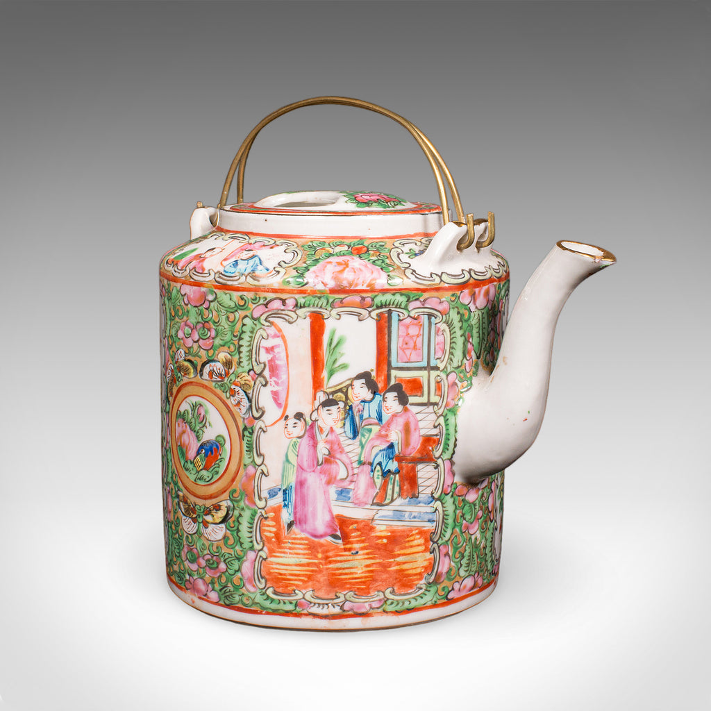 Antique Famille Rose Teapot, Oriental, Ceramic Chá Pot, Wicker Case, Circa 1920