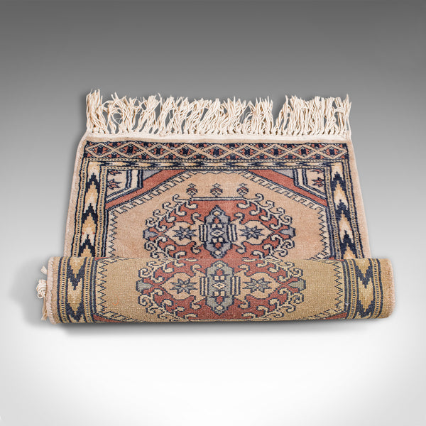 Small Vintage Hamadan Rug, Persian, Woollen, Hall, Prayer, Mat, Mid 20th, C.1950