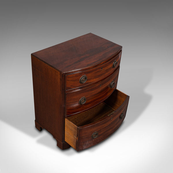 Compact Antique Chest of Drawers, English, Mahogany, Bedside Stand, Georgian
