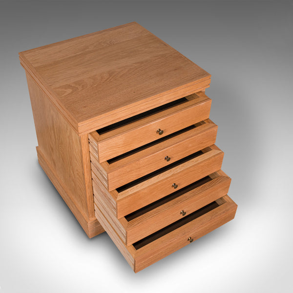 Bespoke, High Quality Specimen Box, English, Oak, Watchmaker, Collector Cabinet