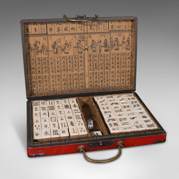 Vintage Mahjong Set, Chinese, Oriental Gaming Case, Late 20th Century, Mah-jongg