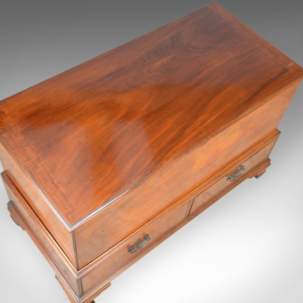 Antique, Mule Chest, English, Georgian Housekeepers Trunk, Mahogany, Circa 1780 - London Fine Antiques