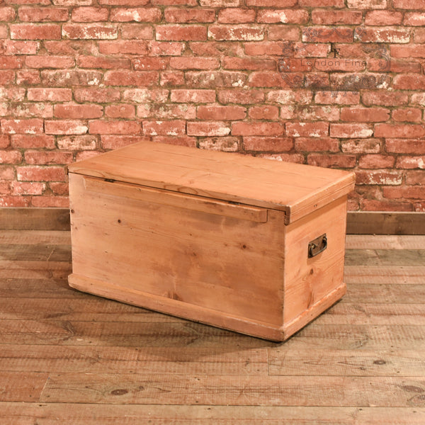 Victorian Pine Carriage Travel Trunk, c.1890 - London Fine Antiques