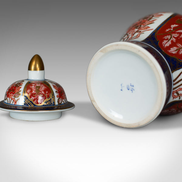 Imari Baluster Spice Jar, Porcelain Vase with Lid, Late 20th Century - London Fine Antiques