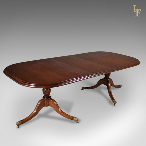 Late 20th Century Extending Dining Table in the Regency Taste - London Fine Antiques