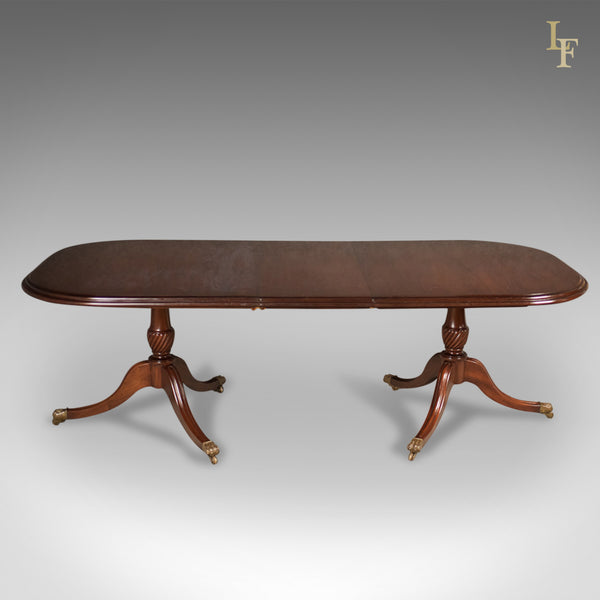 Late 20th Century Extending Dining Table in the Regency Taste - London Fine Antiques