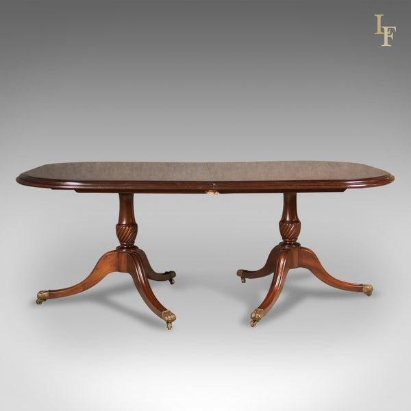 Late 20th Century Extending Dining Table in the Regency Taste - London Fine Antiques