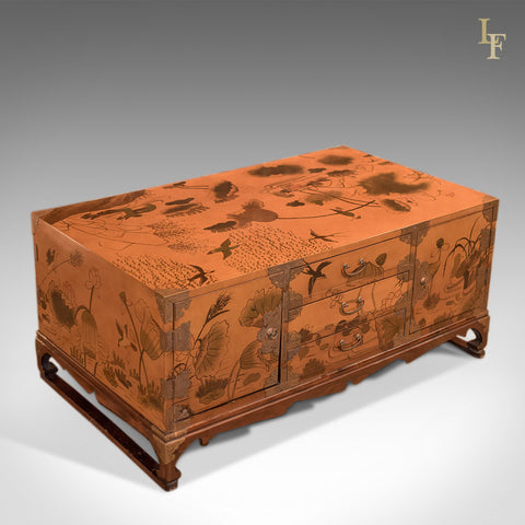 Lacquered Low Table in Japanese Taste, 20th Century - London Fine Antiques