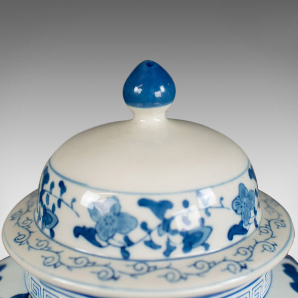 Large Baluster Vase and Cover, Blue & White, Chinese, Ceramic, Urn, C20th - London Fine Antiques