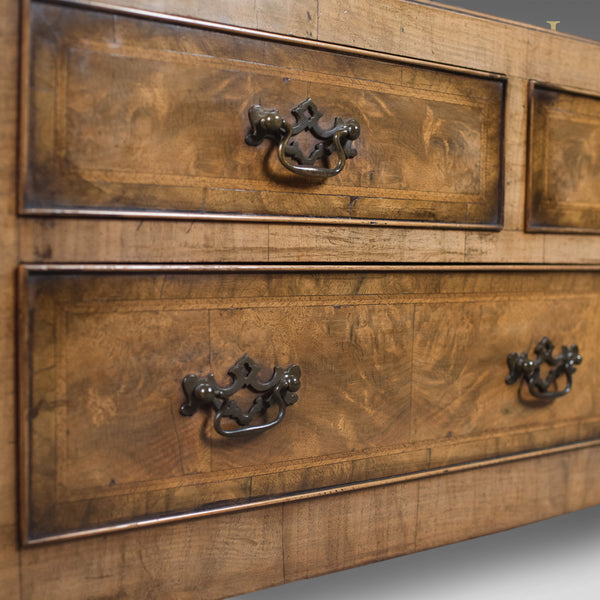 Walnut Dressing Table in the Queen Anne Taste, Bartholomew & Fletcher c.1915 - London Fine Antiques