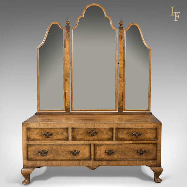 Walnut Dressing Table in the Queen Anne Taste, Bartholomew & Fletcher c.1915 - London Fine Antiques