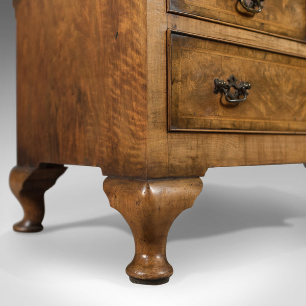 Walnut Dressing Table in the Queen Anne Taste, Bartholomew & Fletcher c.1915 - London Fine Antiques