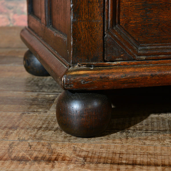 William & Mary Chest of Drawers, c.1690 - London Fine Antiques